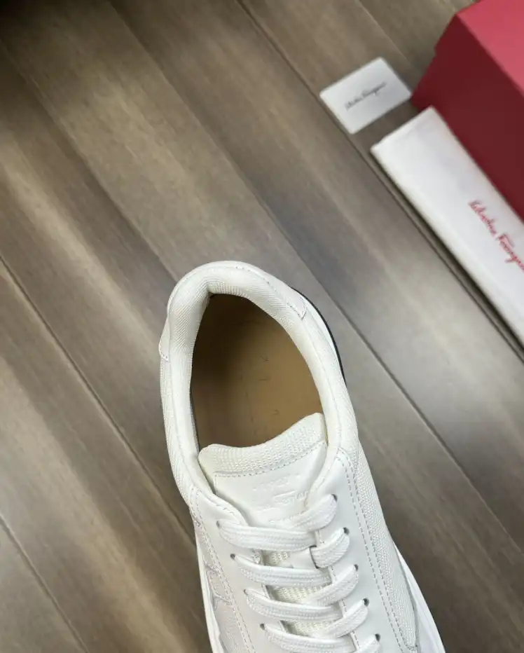 hype Ferragamo Sneakers