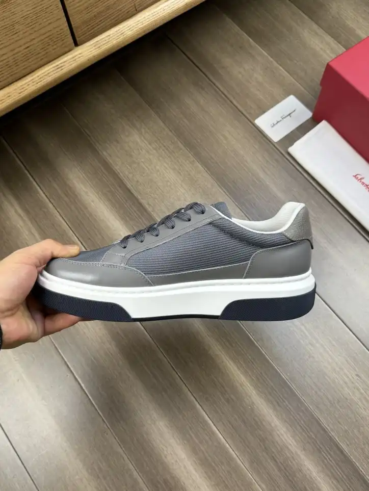 hype Ferragamo Sneakers