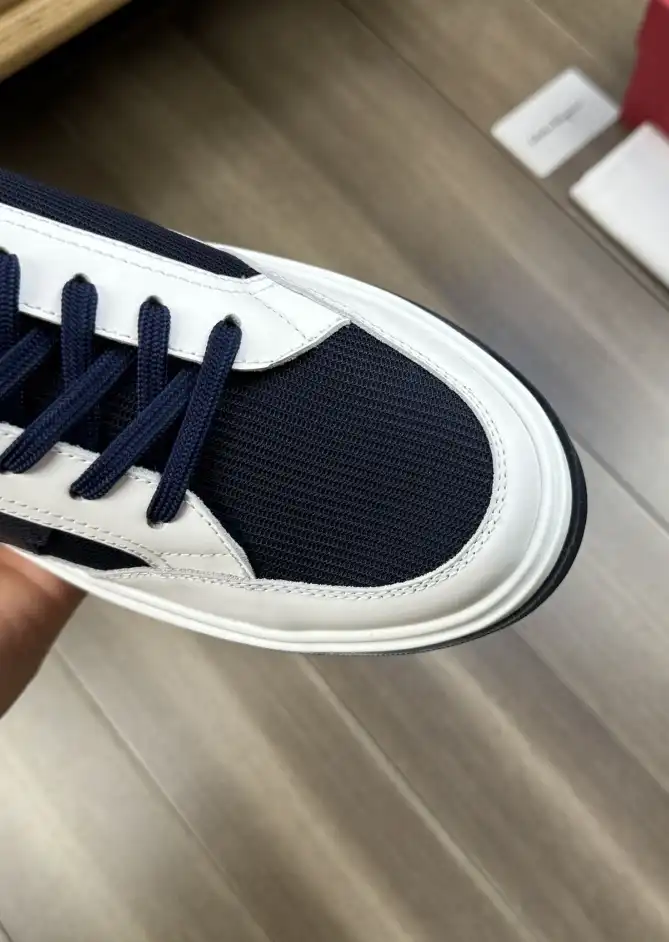 hype Ferragamo Sneakers