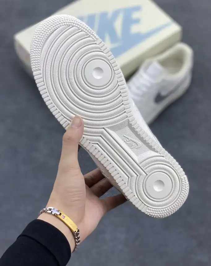 hype Nike Sneakers