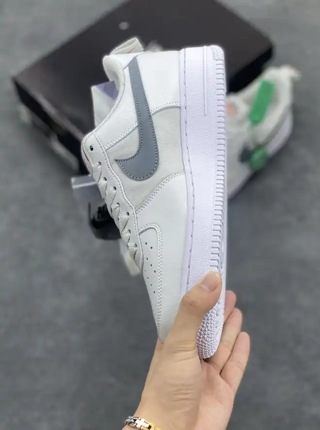 hype Nike Sneakers