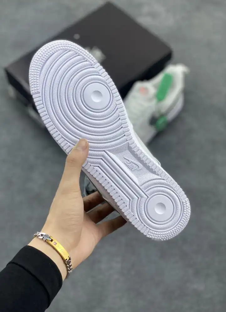 hype Nike Sneakers