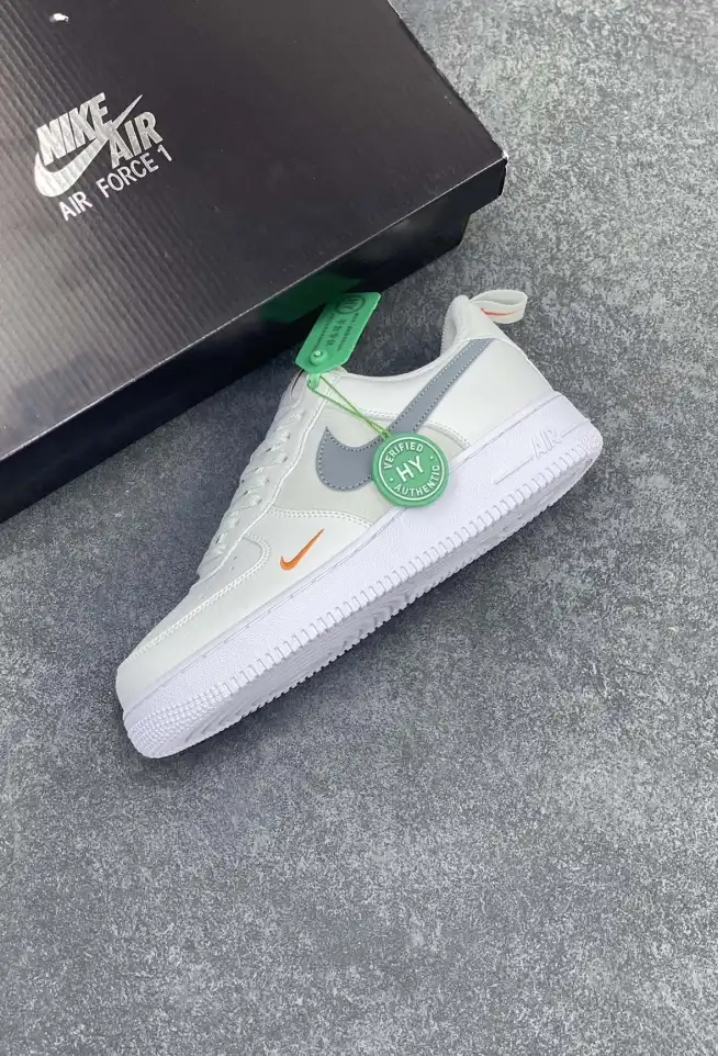 hype Nike Sneakers