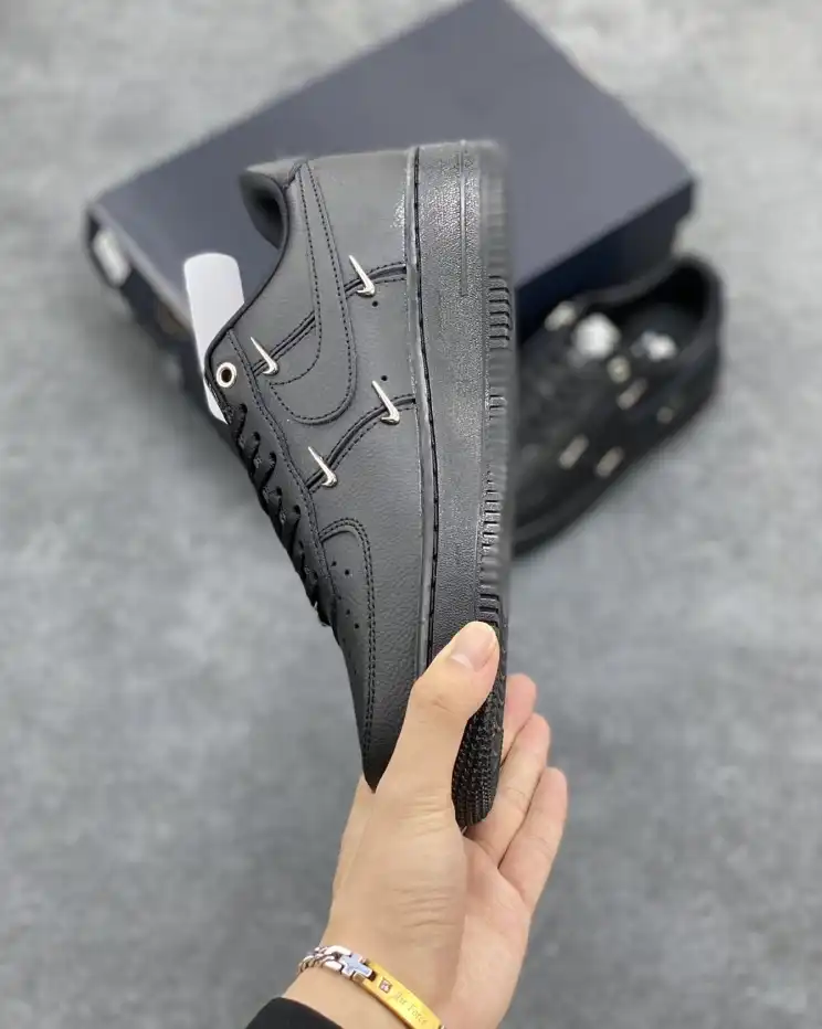 hype Nike Sneakers