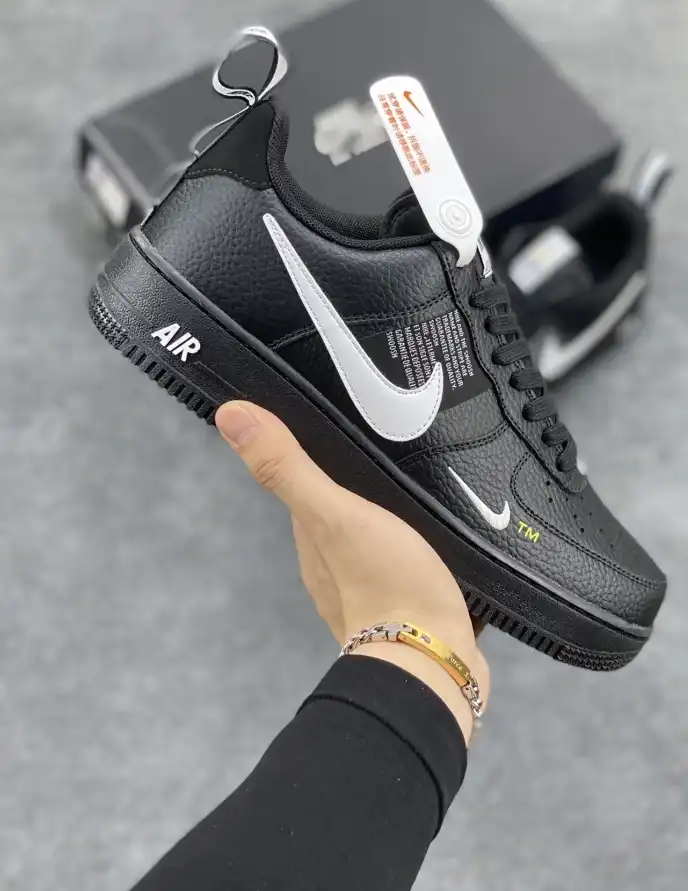 hype Nike Sneakers