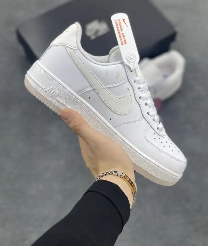 hype Nike Sneakers