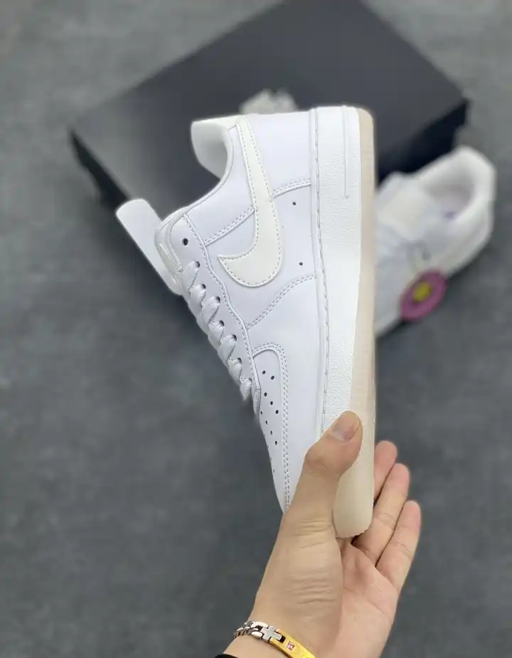 hype Nike Sneakers