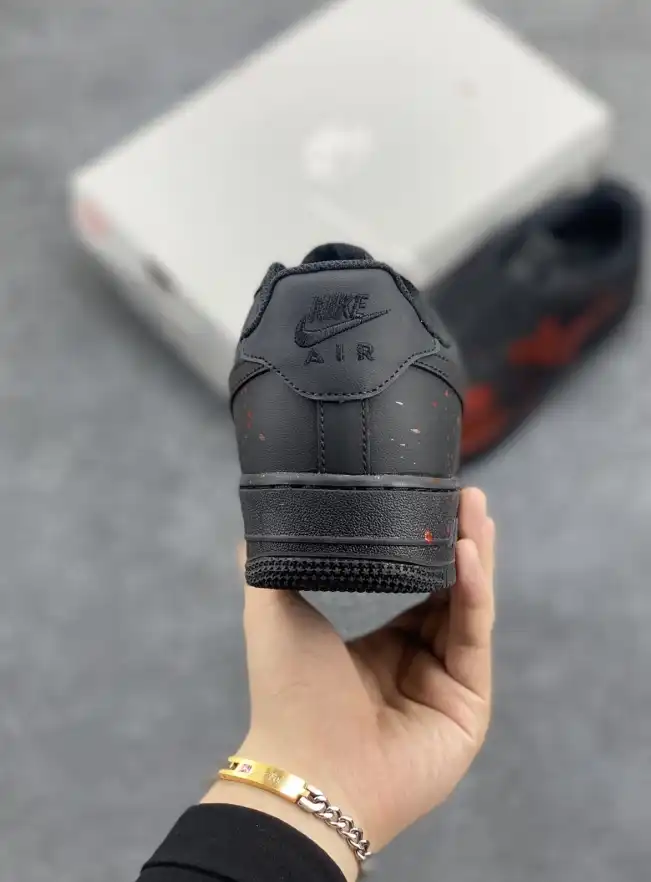 hype Nike Sneakers