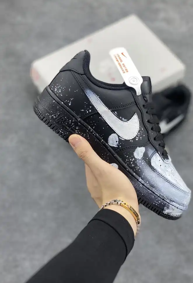 hype Nike Sneakers