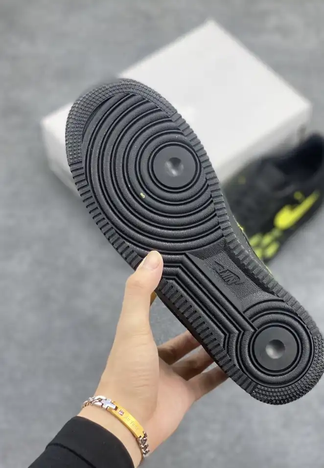 hype Nike Sneakers