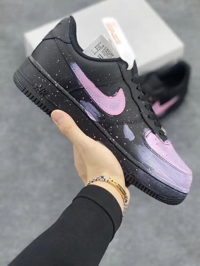 hype Nike Sneakers