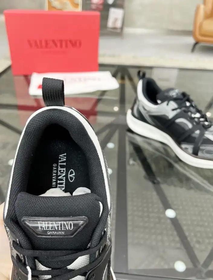 hype Valentino Casual Shoes