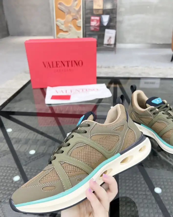 hype Valentino Casual Shoes