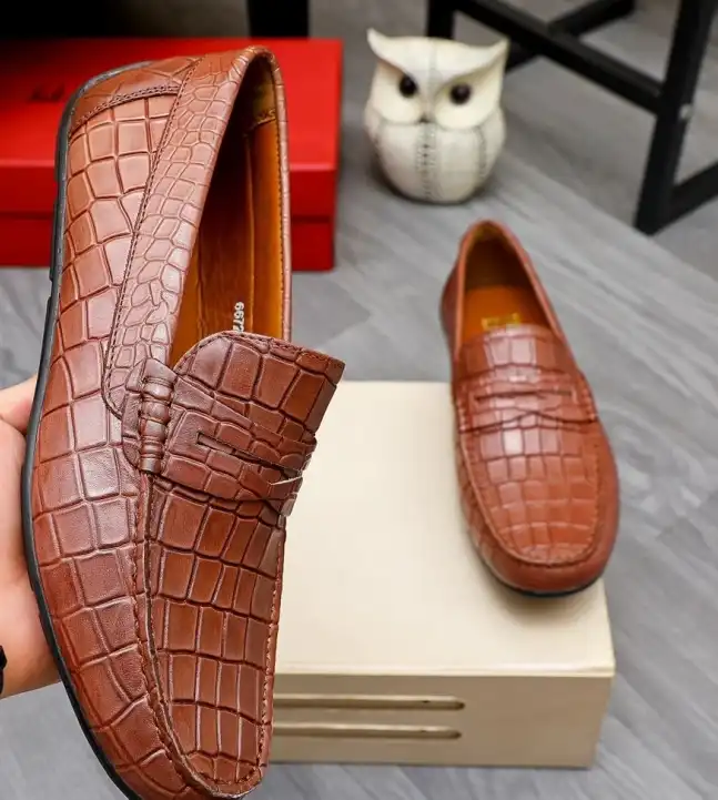 hype Ferragamo Leather Shoes