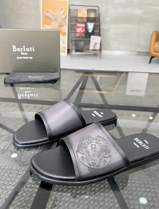 hype Bally Slippers