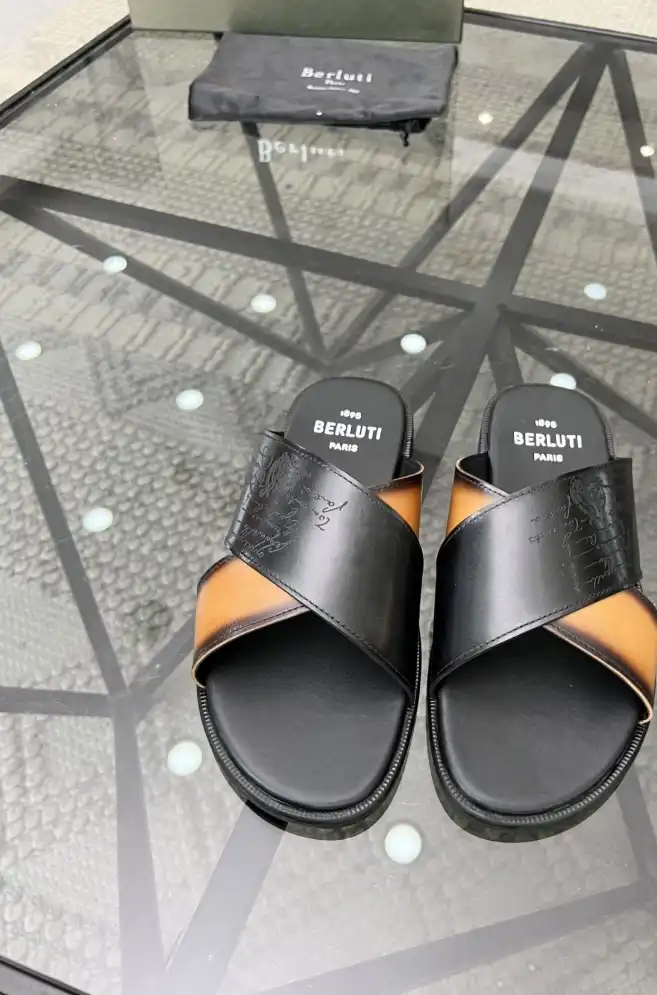 hype Bally Slippers