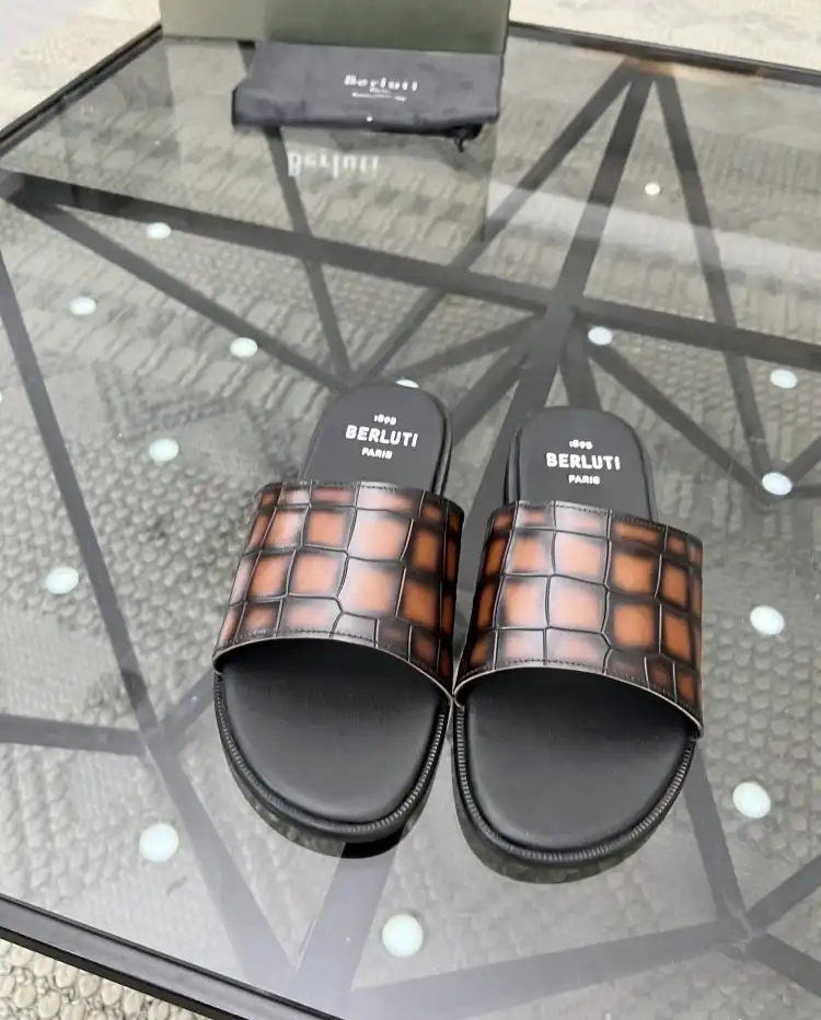 hype Bally Slippers