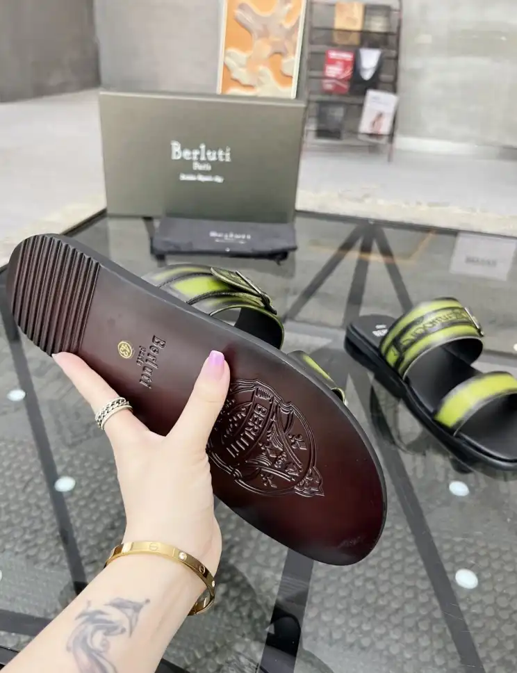 hype Bally Slippers