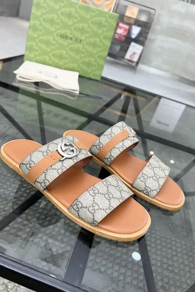 hype Gucci Slippers