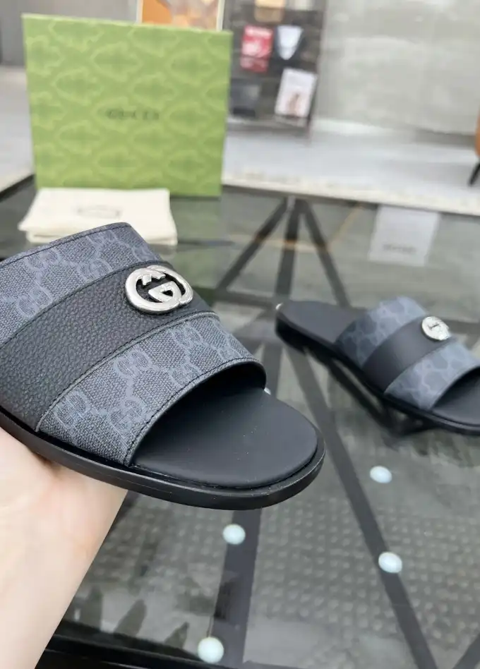 hype Gucci Slippers