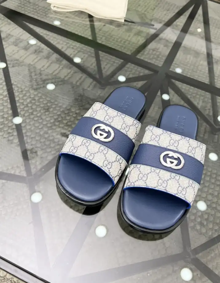 hype Gucci Slippers