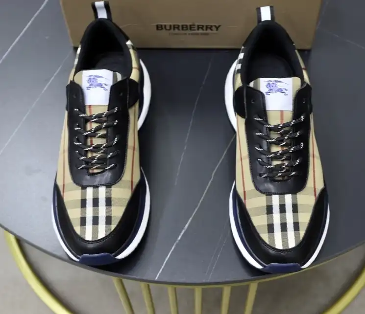 hype Burberry Sneakers