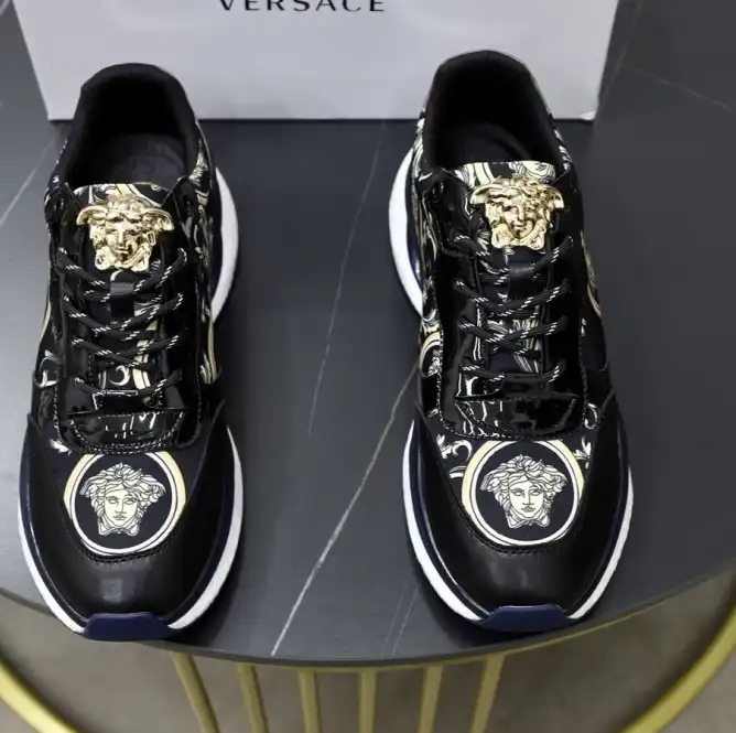 hype Givenchy Sneakers