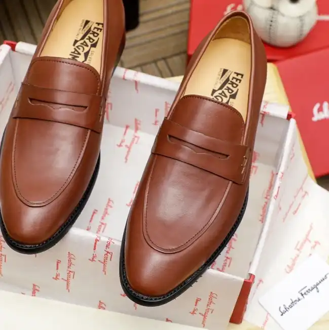 hype Ferragamo Leather Shoes