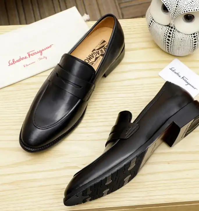 hype Ferragamo Leather Shoes