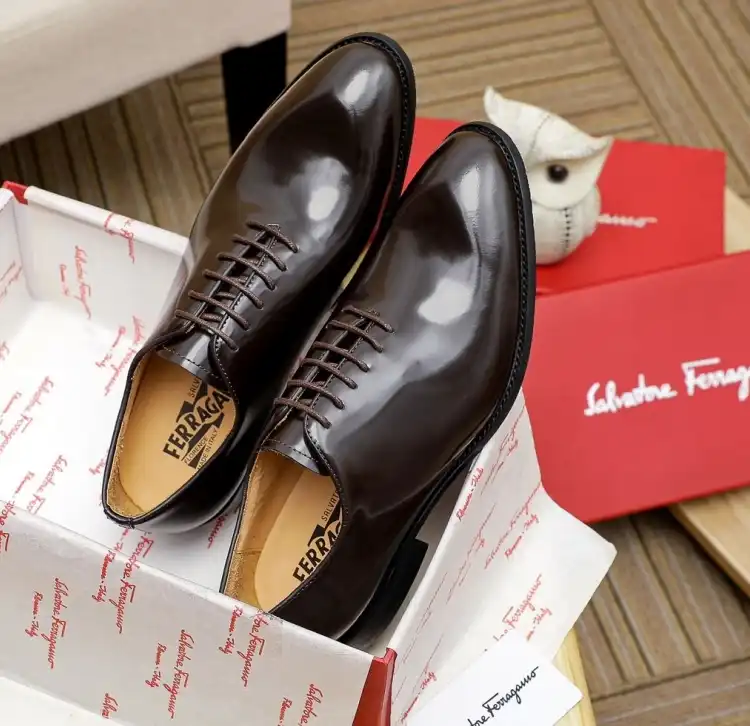 hype Ferragamo Leather Shoes