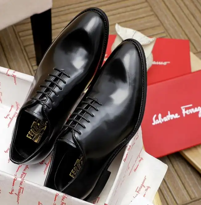 hype Ferragamo Leather Shoes