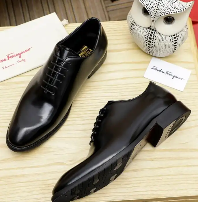 hype Ferragamo Leather Shoes