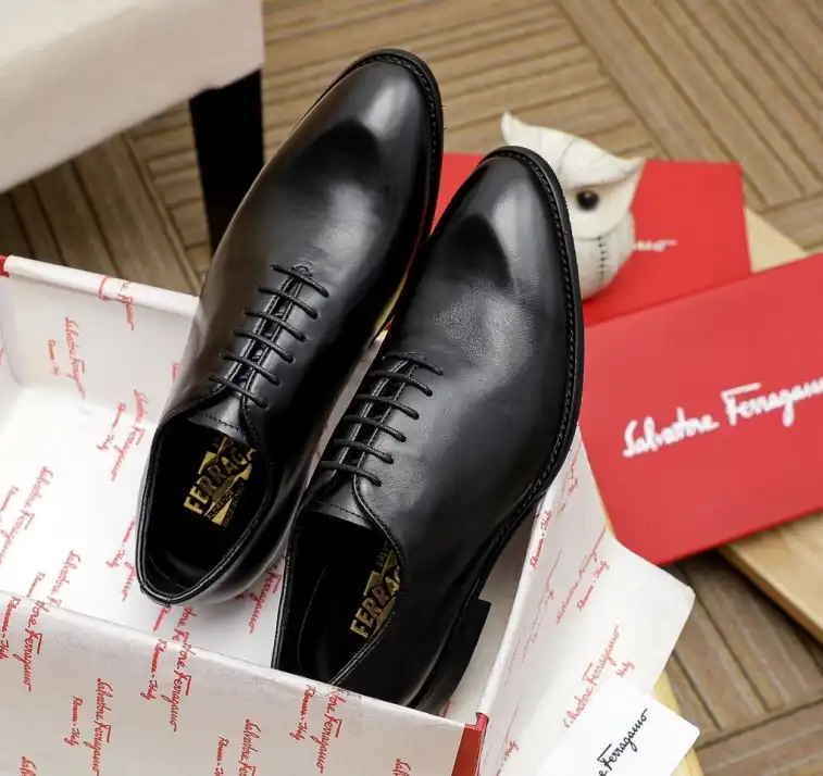 hype Ferragamo Leather Shoes