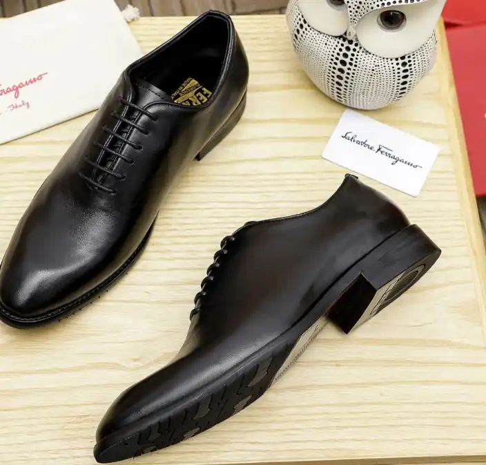 hype Ferragamo Leather Shoes