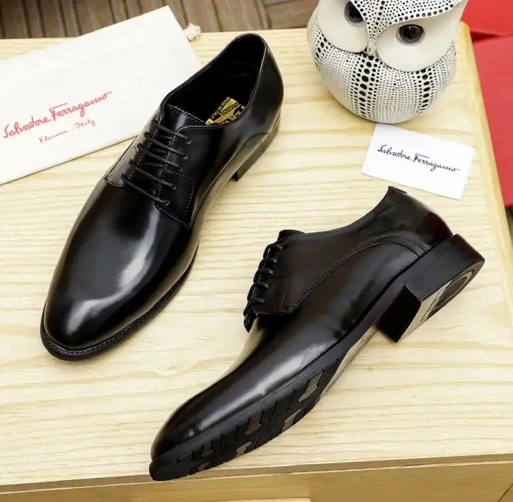 hype Ferragamo Leather Shoes