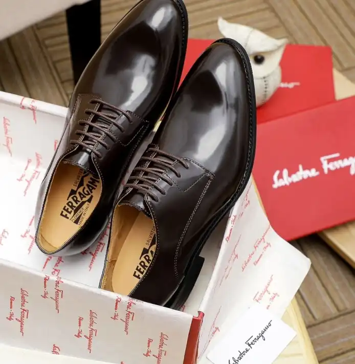 hype Ferragamo Leather Shoes