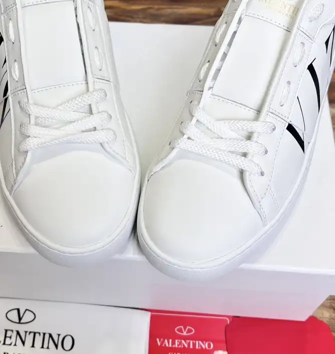 hype Valentino Casual Shoes