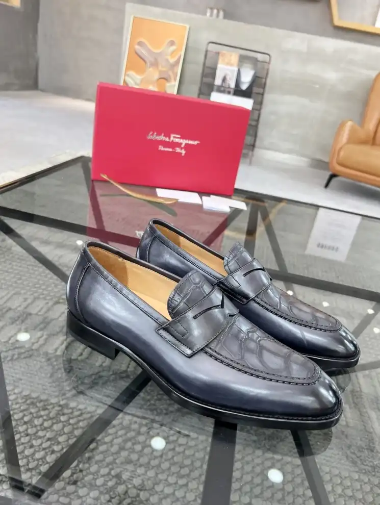 hype Ferragamo Leather Shoes