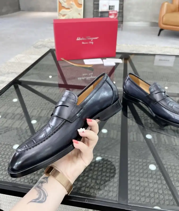 hype Ferragamo Leather Shoes