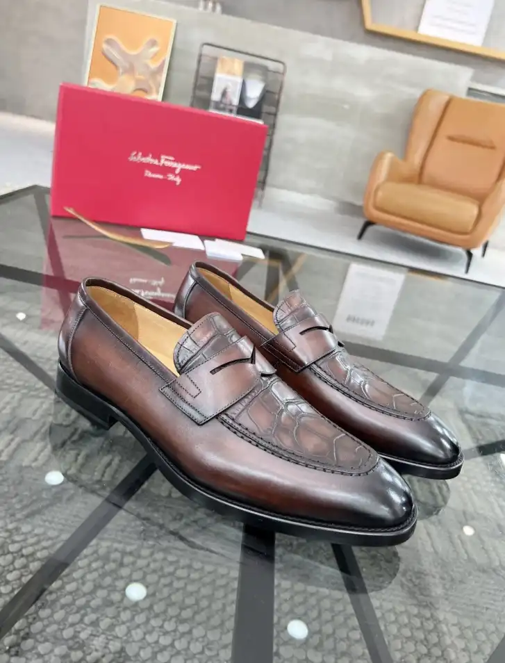 hype Ferragamo Leather Shoes