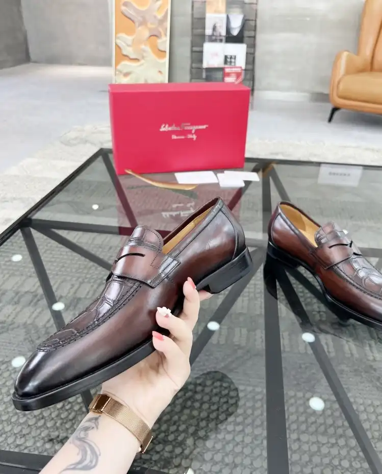 hype Ferragamo Leather Shoes