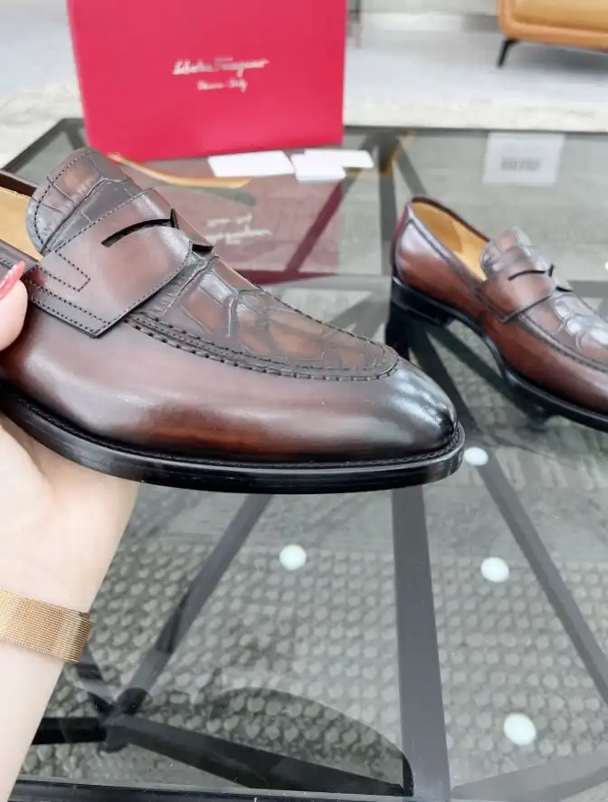 hype Ferragamo Leather Shoes