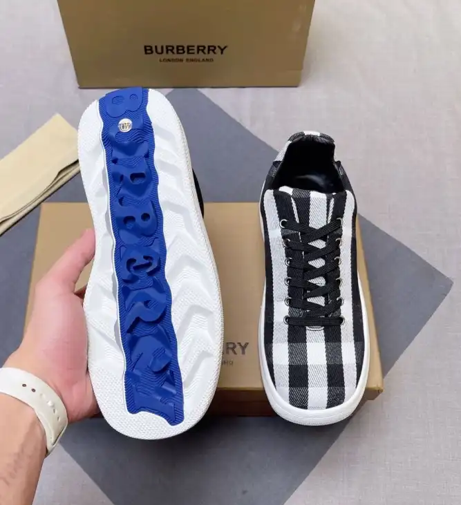 hype Burberry Sneakers