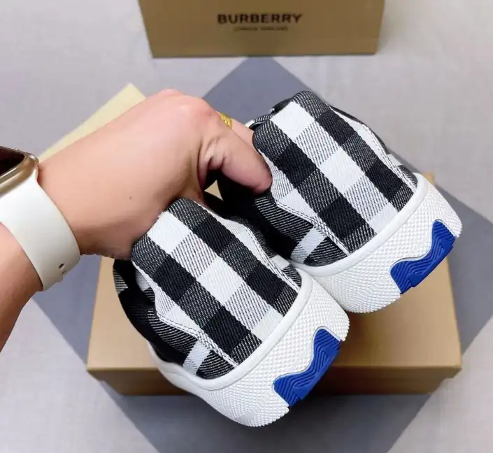 hype Burberry Sneakers