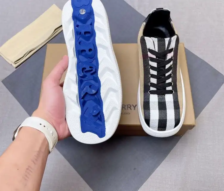 hype Burberry Sneakers