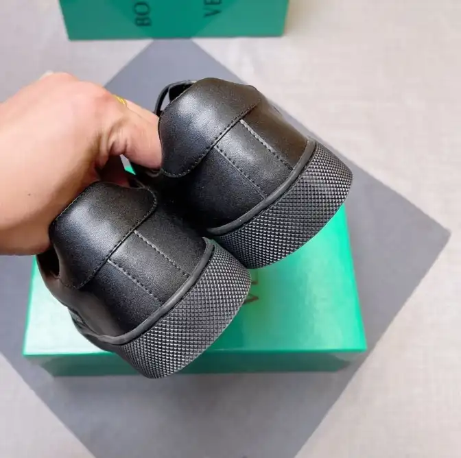 hype Bottega Veneta Slippers