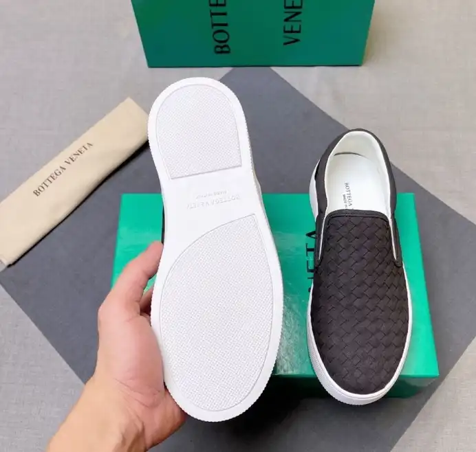 hype Bottega Veneta Slippers