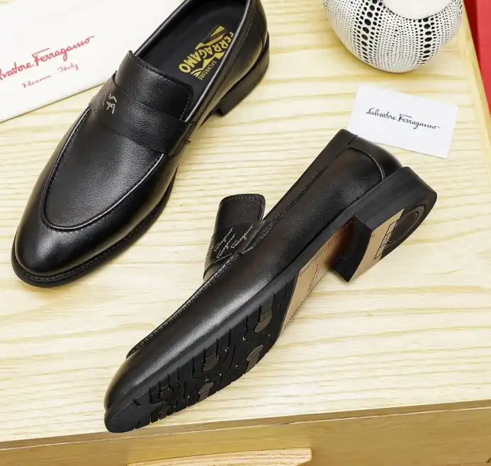 hype Ferragamo Leather Shoes