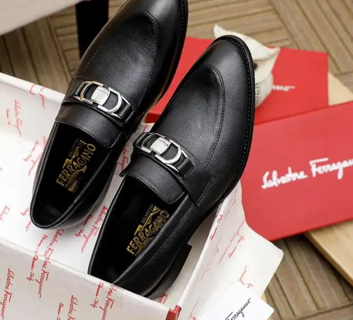 hype Ferragamo Leather Shoes