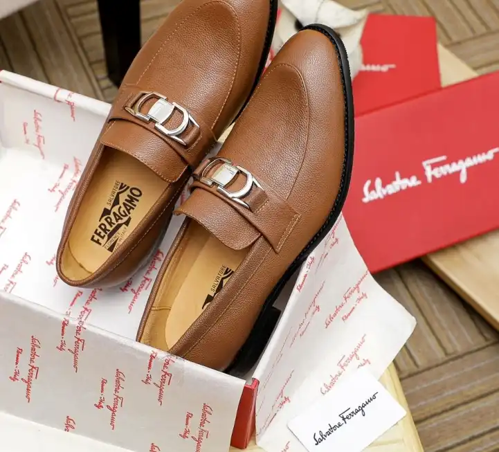 hype Ferragamo Leather Shoes